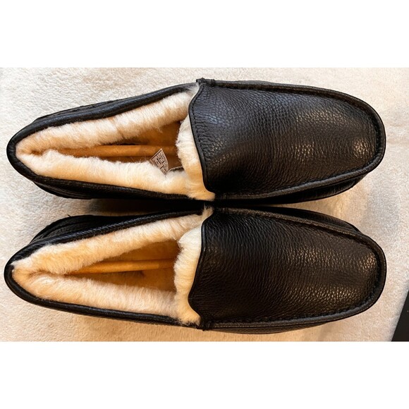 UGG Pure Ascot Mens Pebble Black Leather Sheepskin Slipper Size 8 US New in Box main image 12